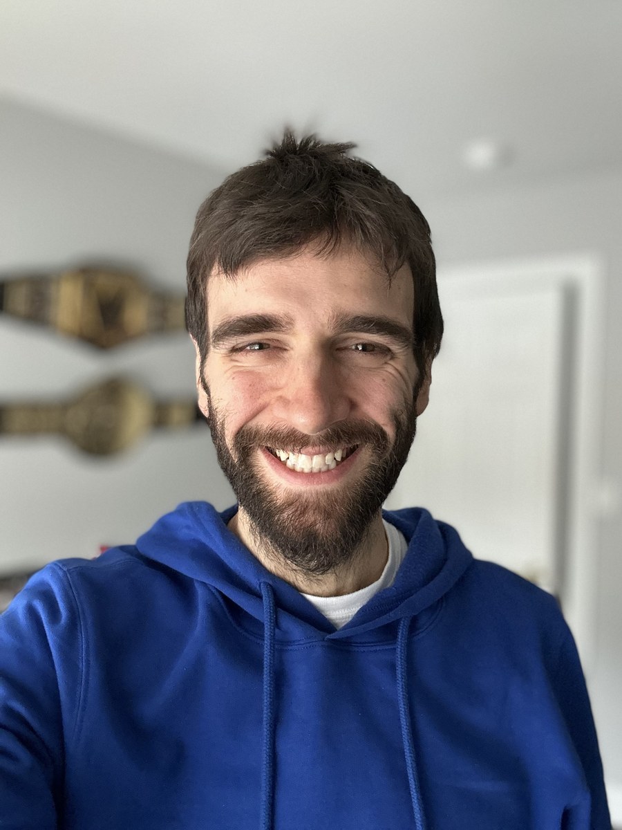 Portrait of the person behind Ancre